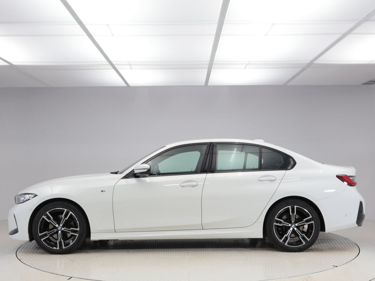 320d xDrive Berline RHD