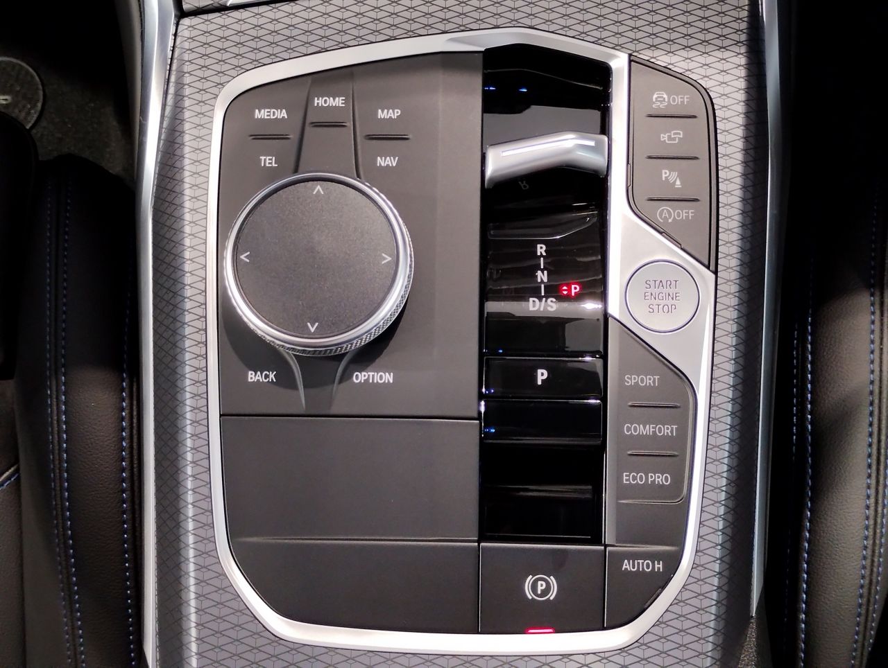 G20 320i Saloon LCI RHD MX