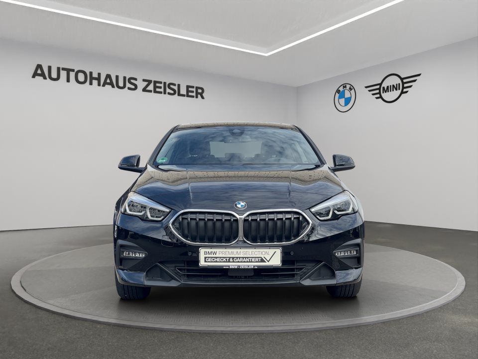 BMW 218
