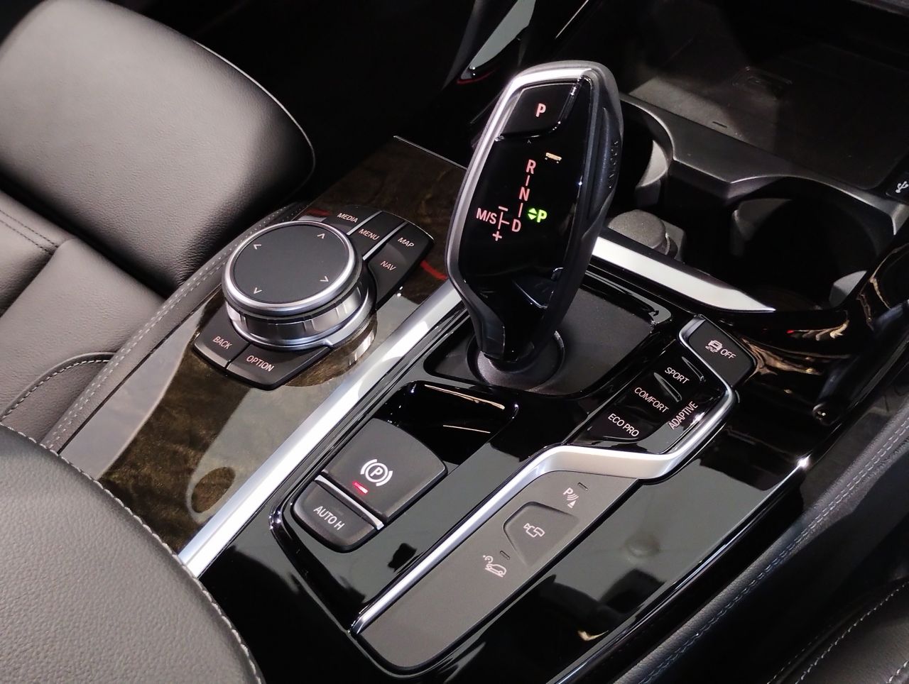 X4 M40i RHD