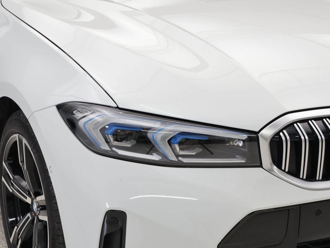 320d xDrive Berline RHD