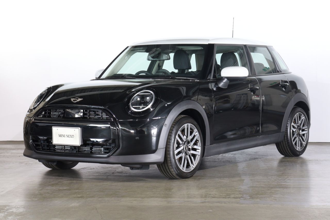 THE NEW MINI COOPER (5 DOOR) C