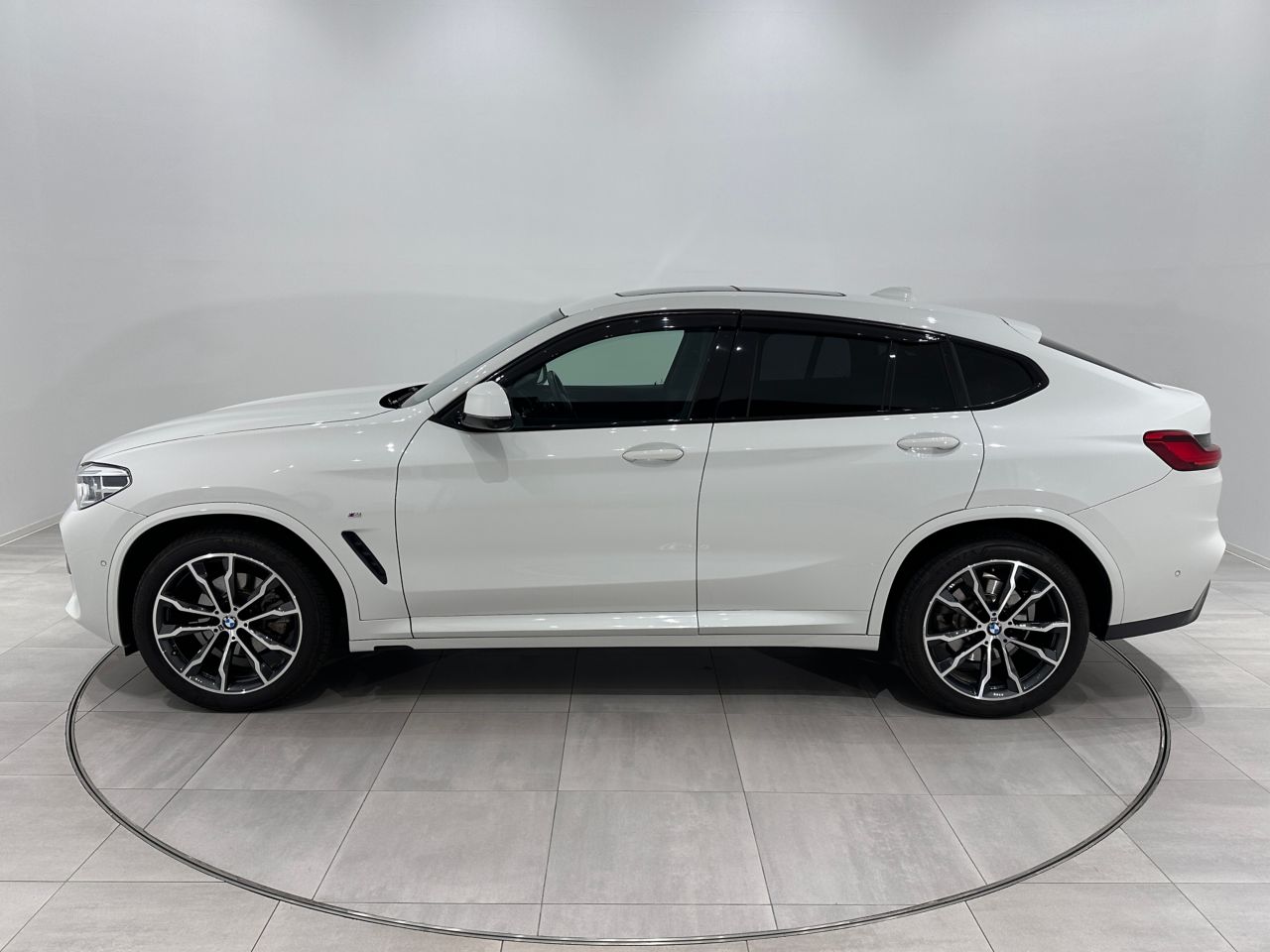 X4 xDrive20d RHD