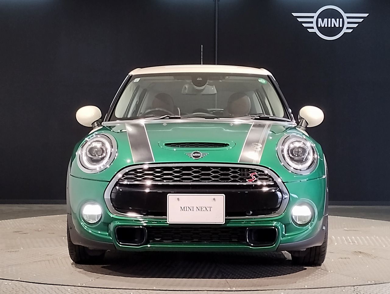 F55 COOPER S D(AT)