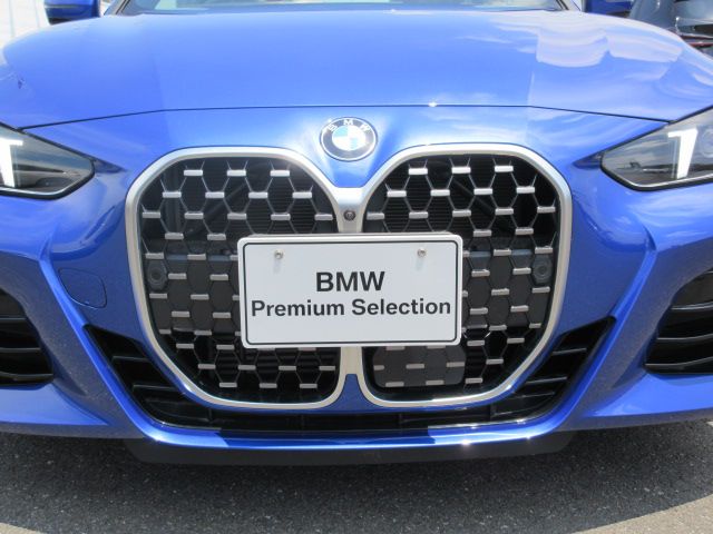 G** 4**i C**** *** B** 2**i RHD