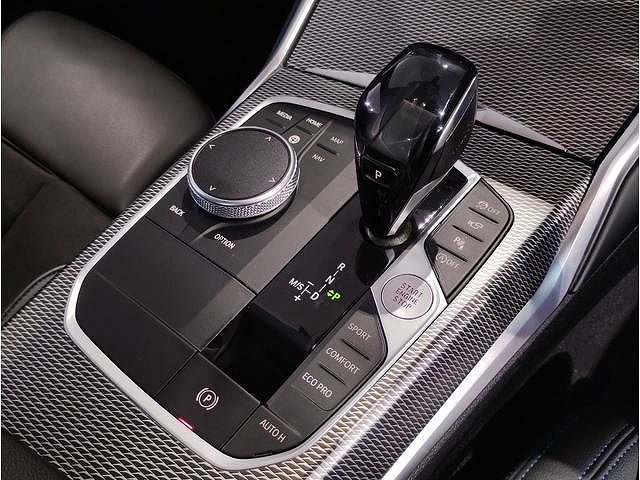 G20 320d xDrive RHD Saloon