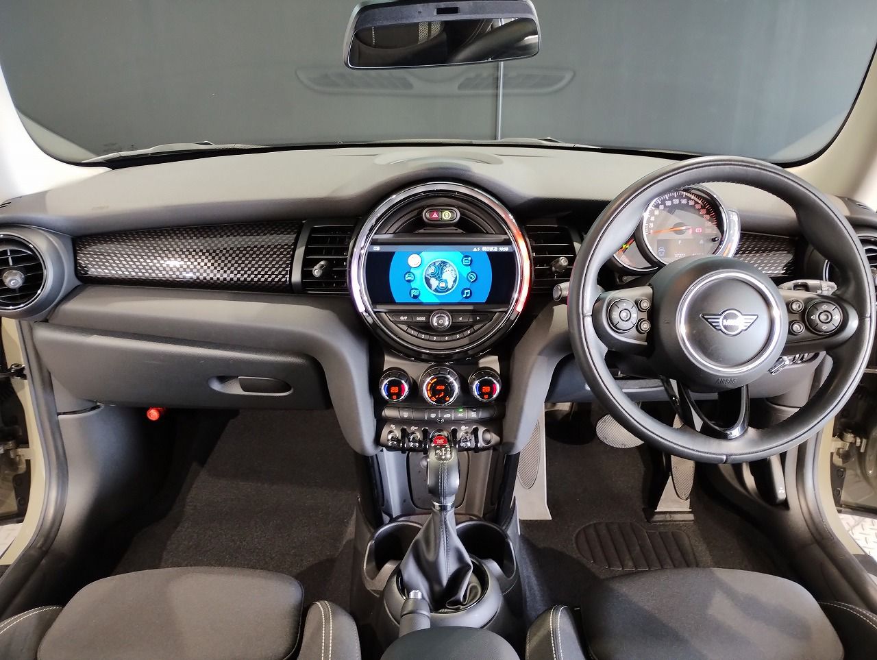 F56 COOPER S D(AT)