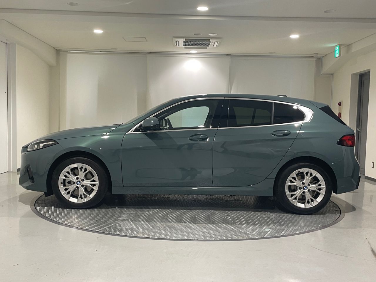 120 Sport Sports Hatch