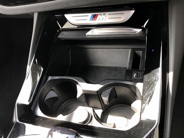 G01 X3 M40d RHD LCI
