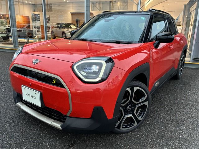 THE NEW ALL-ELECTRIC MINI ACEMAN SE