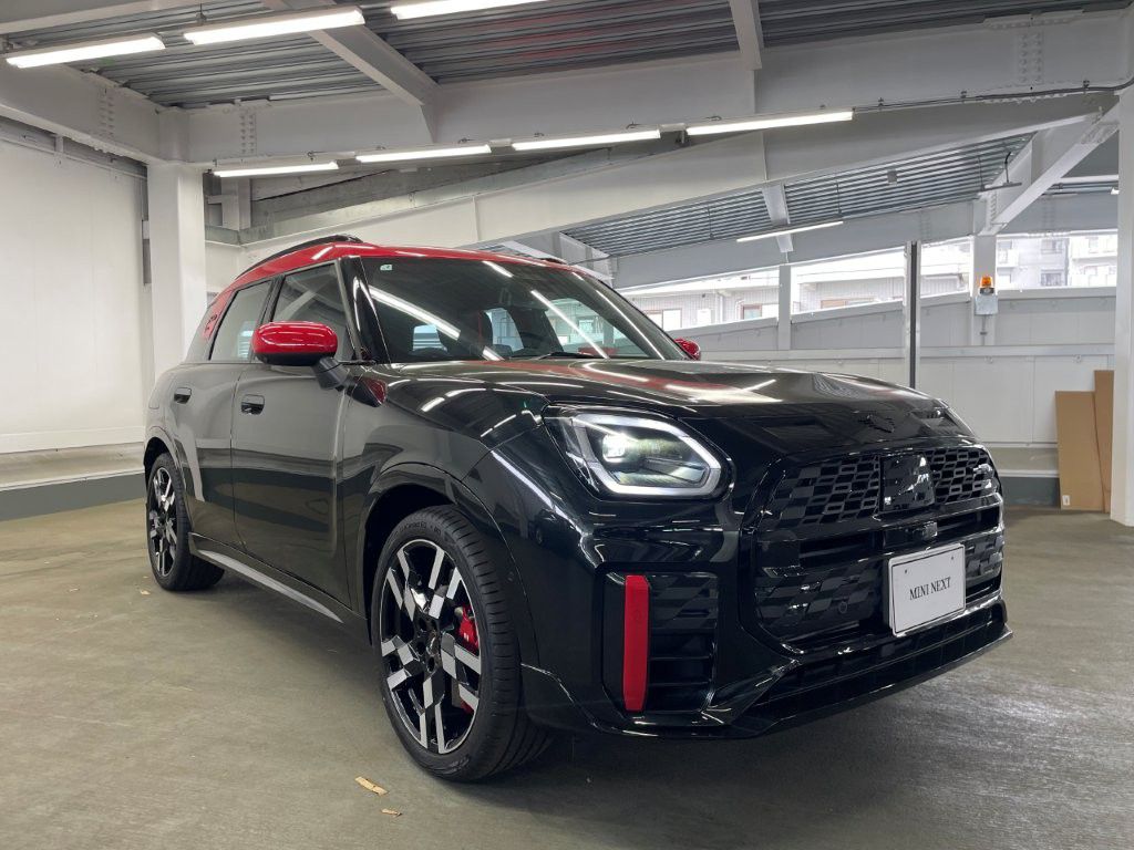 U25 MINI John Cooper Works Countryman ALL4