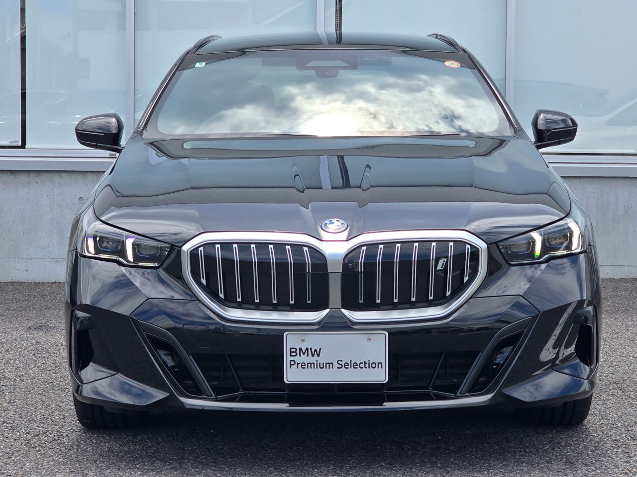 BMW i5 eDrive40 M Sport RHD