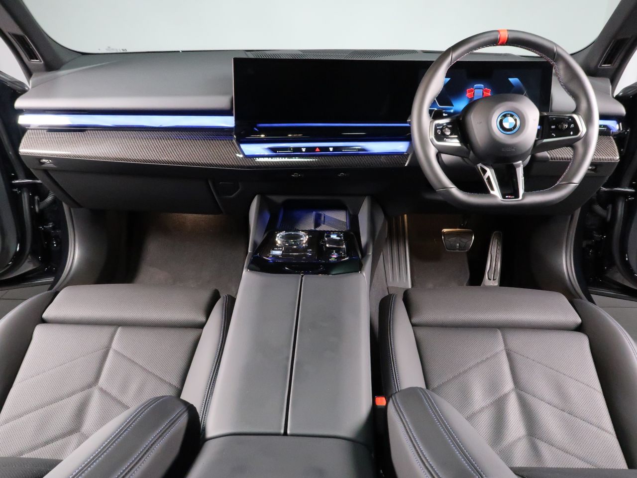 BMW i5 M60 xDrive Sedan RHD