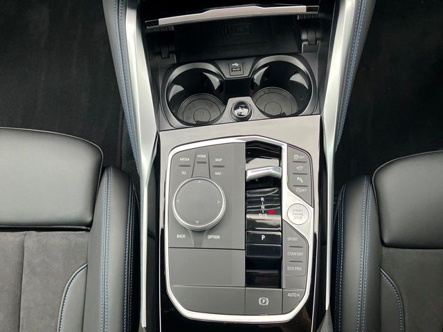 M240i xDrive Coupé RHD