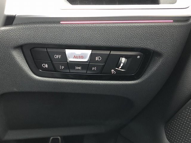G26 i4 eDrive40 RHD