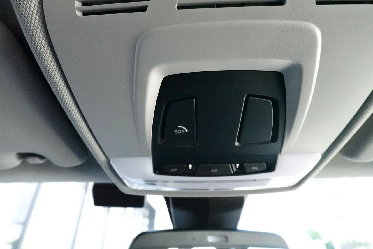 X1 sDrive18i RHD