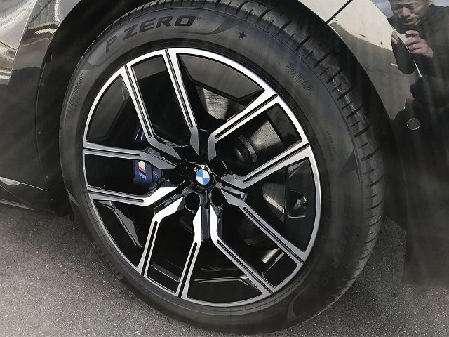 BMW i7 eDrive50 Sedan RHD