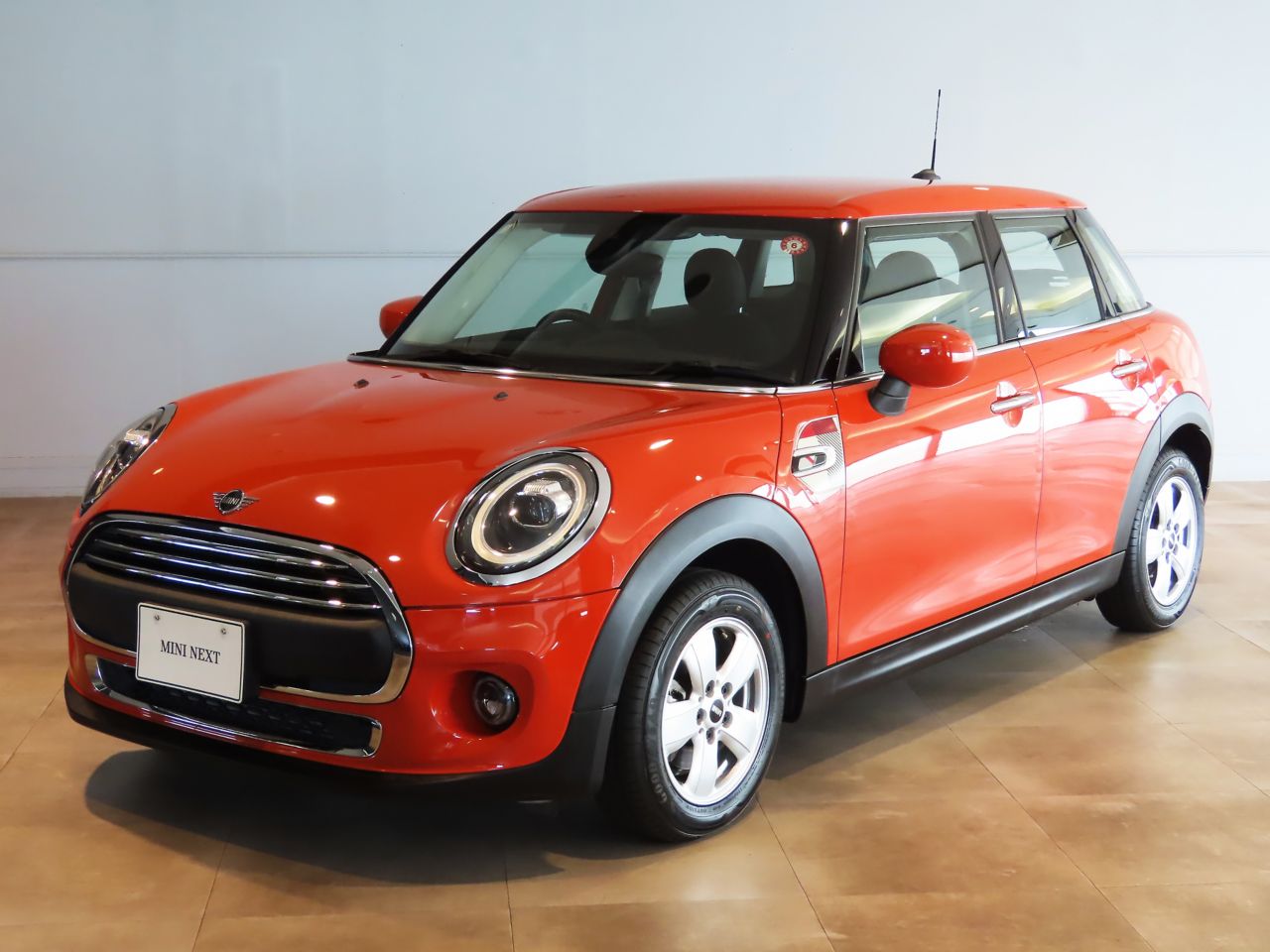 MINI ONE 5 DOOR VICTORIA.