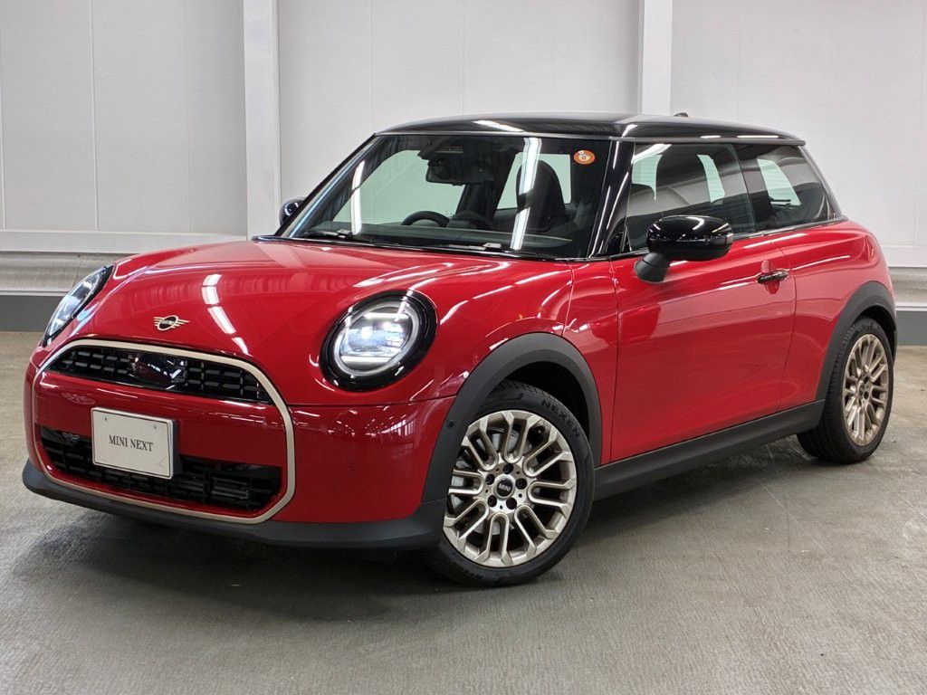 THE NEW MINI COOPER (3 DOOR) C