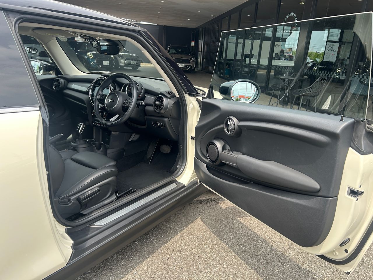 F56 MINI Cooper 3-Door Hatch LCI