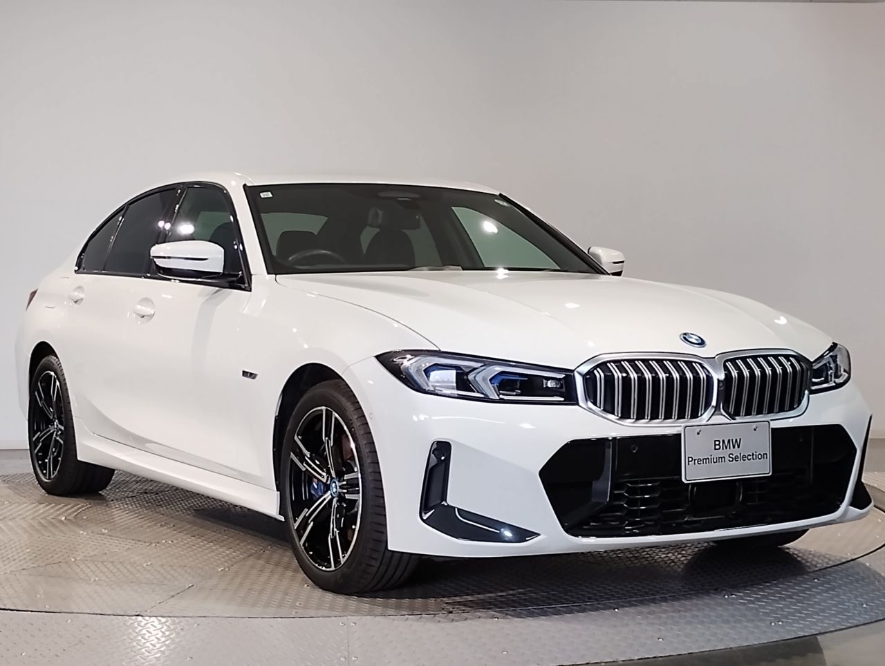 G20 330e Saloon LCI RHD MX