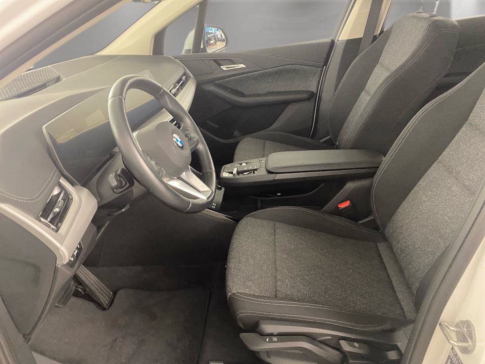 BMW 216