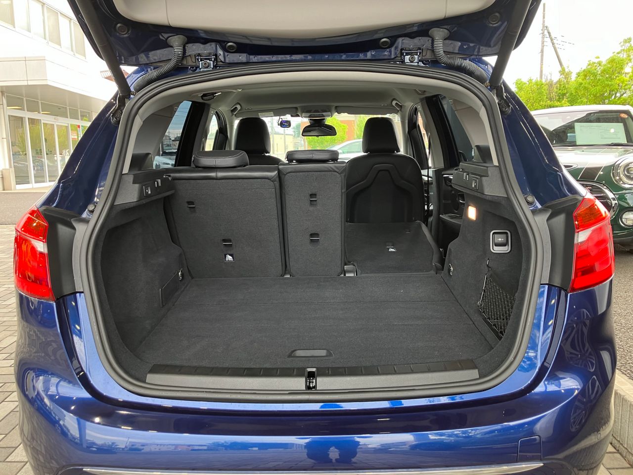 218D ACTIVE TOURER RHD