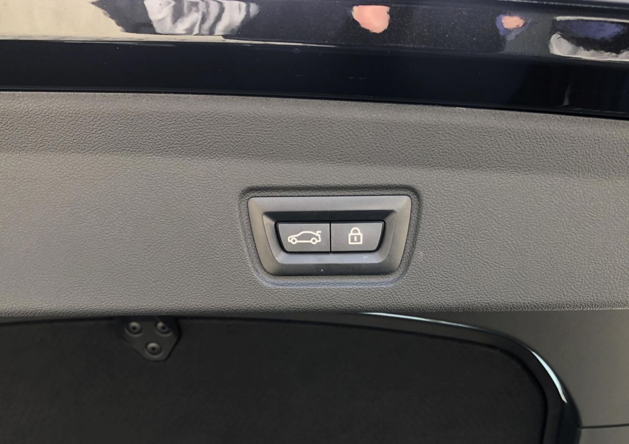 G26 i4 eDrive40 RHD
