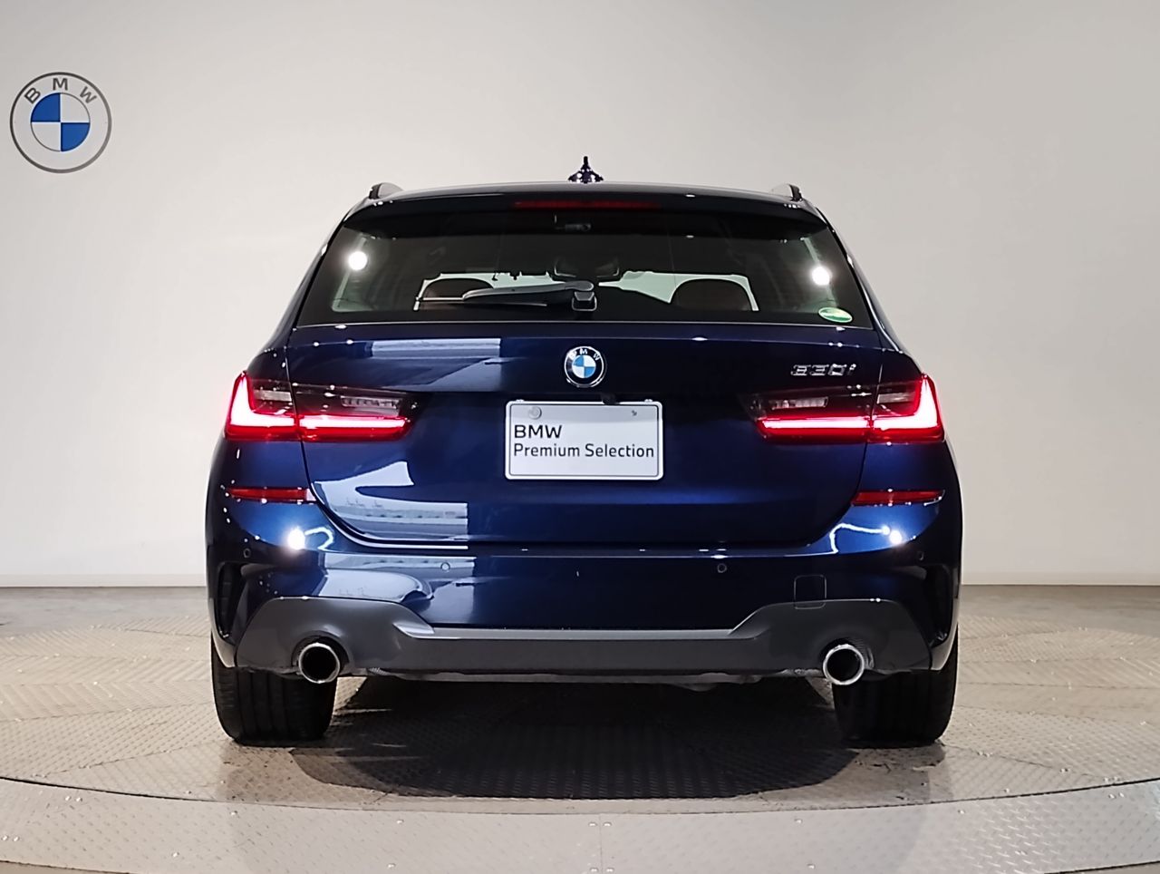 G21 330i Touring RHD