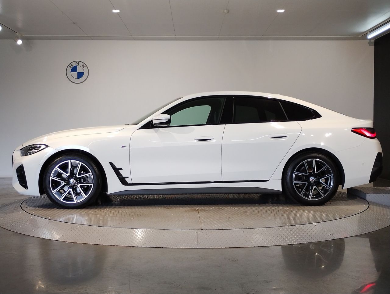 G26 420d xDrive Gran Coupe RHD