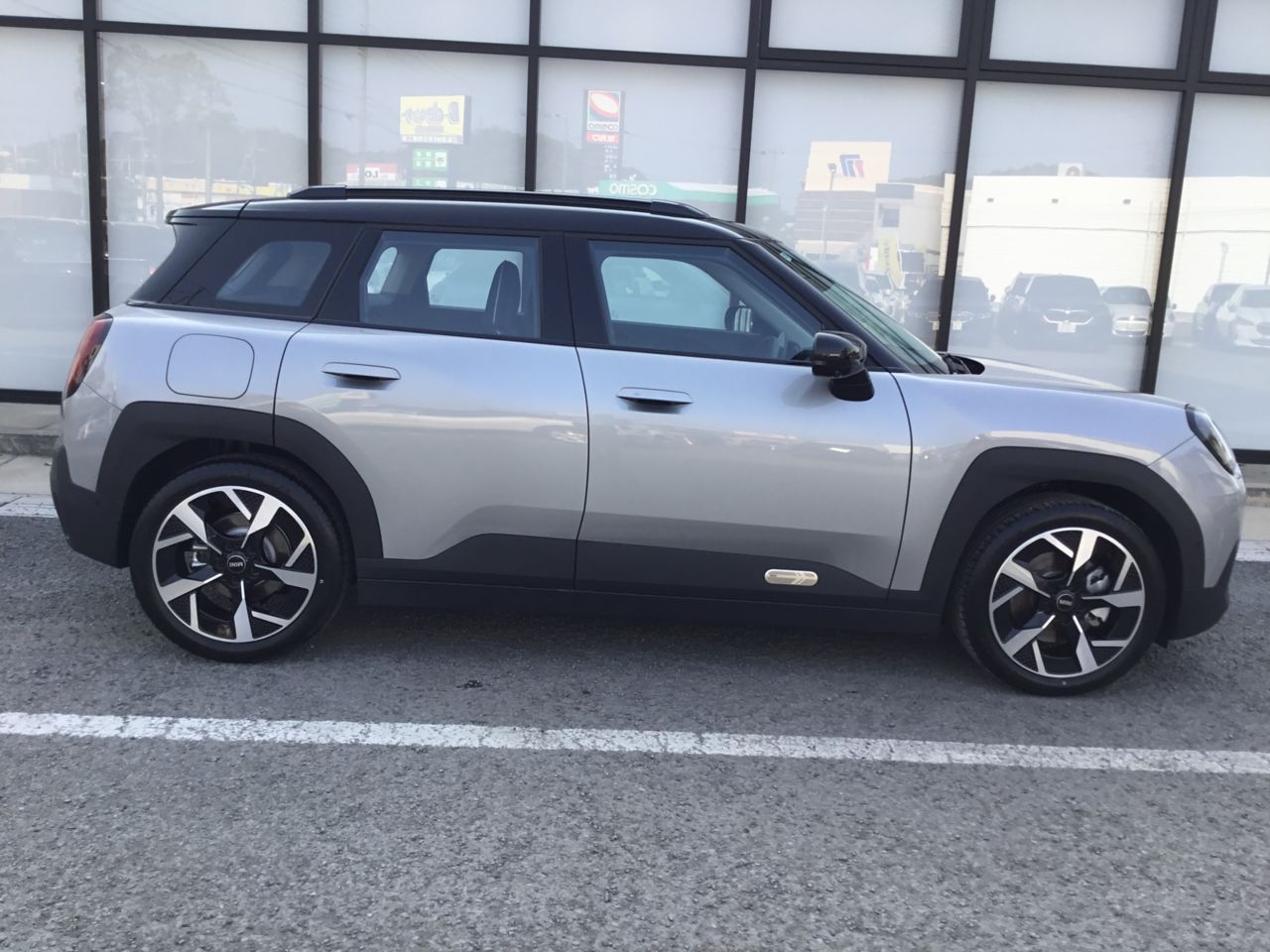 J05 MINI Aceman E