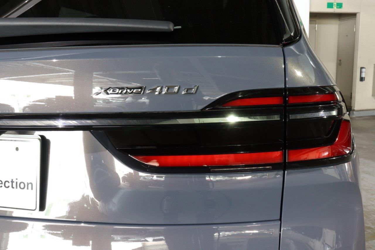 X7 xDrive40d RHD US