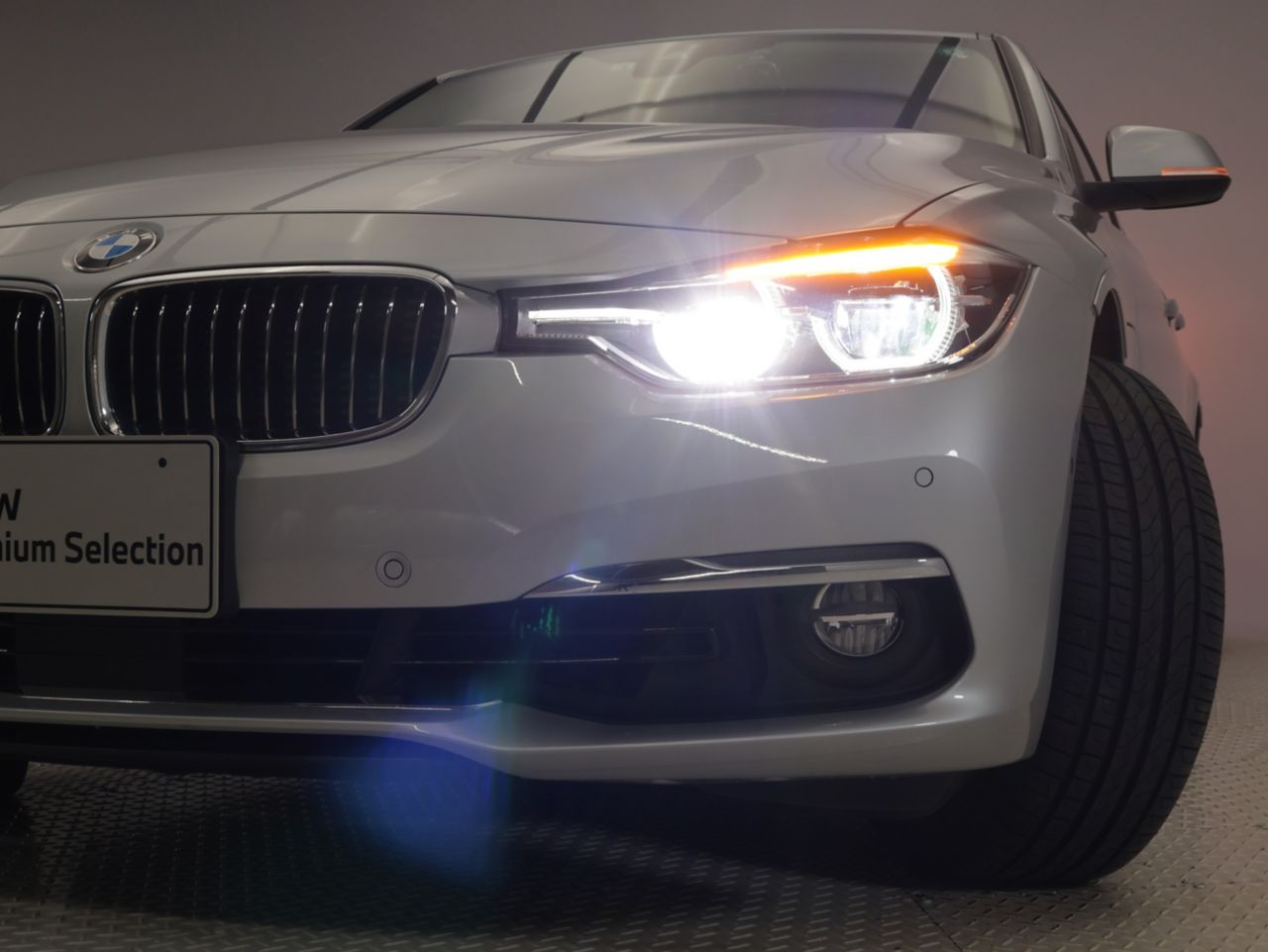 330E IPERFORMANCE SEDAN RHD