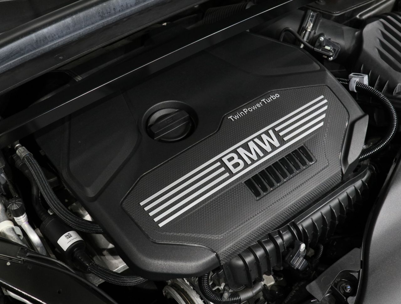 X1 sDrive18i RHD