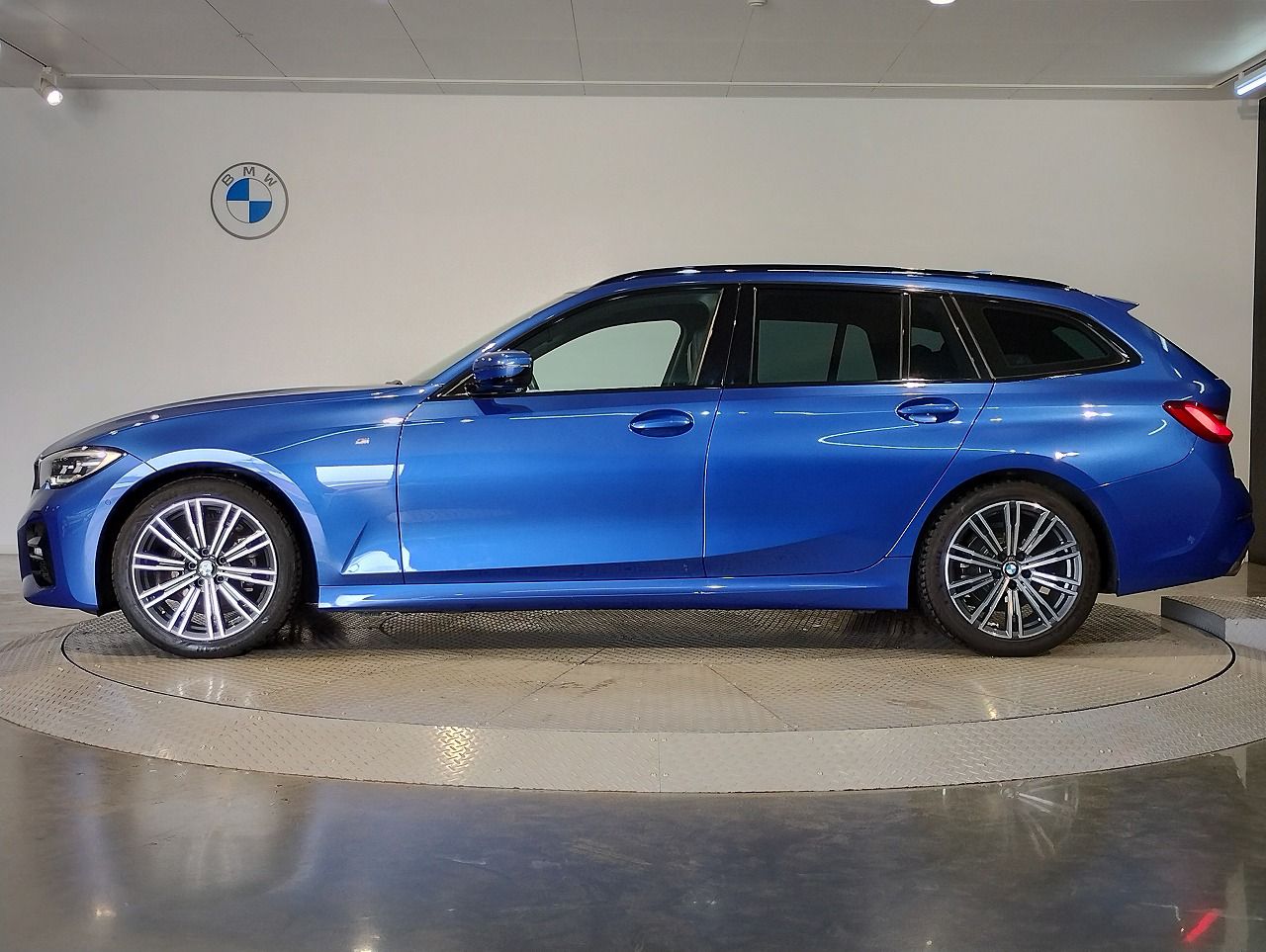 G21 318i Touring