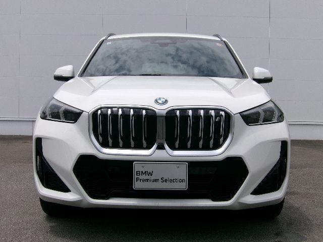 U11 iX1 xDrive30