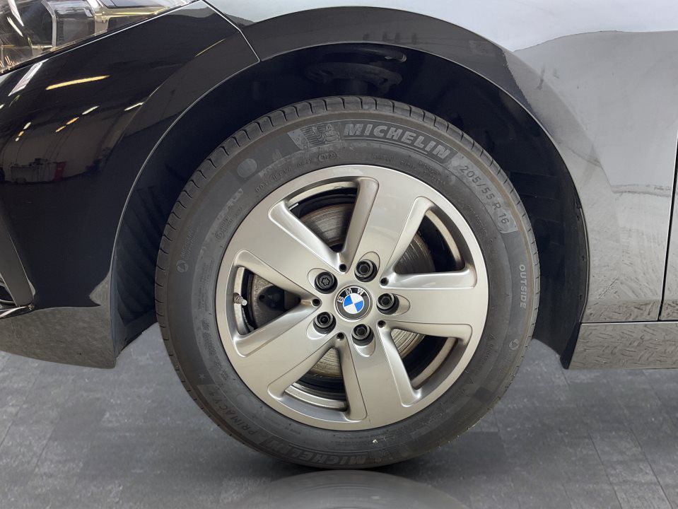 BMW 118