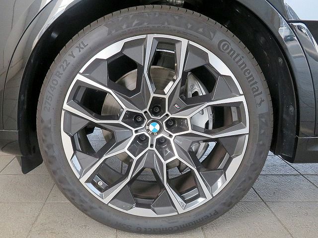 X7 xDrive40d RHD US