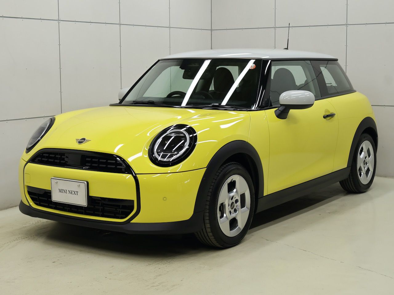 F66 MINI Cooper C 3Dr