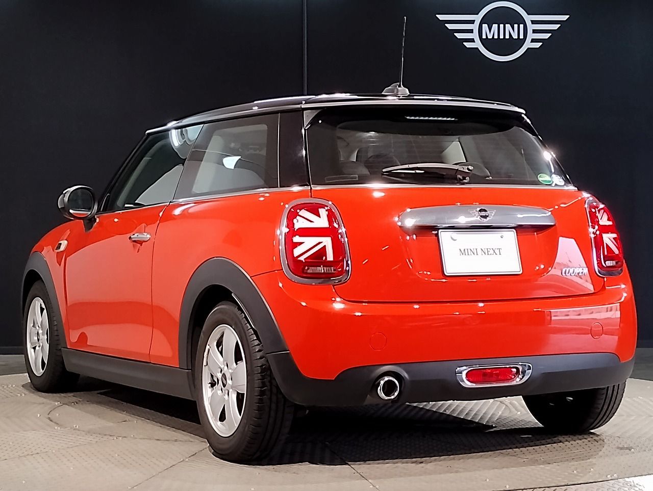 F56 MINI Cooper 3-Door Hatch LCI