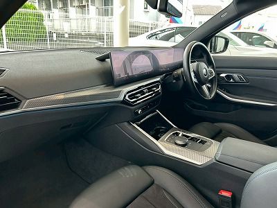 318i Touring RHD
