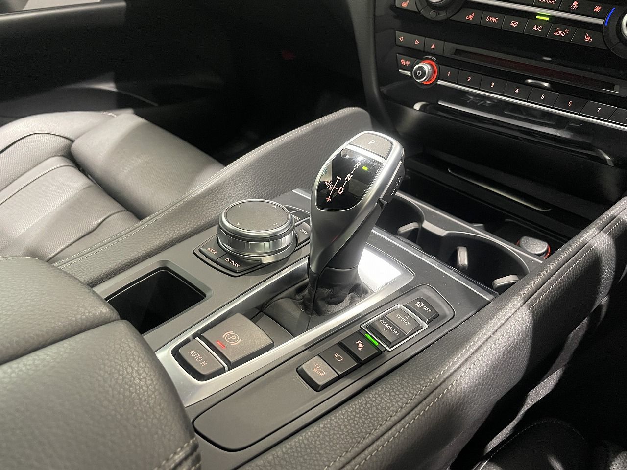 X6 XDRIVE 50I RHD