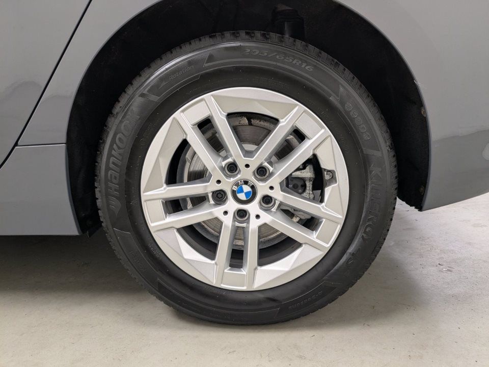 BMW 218