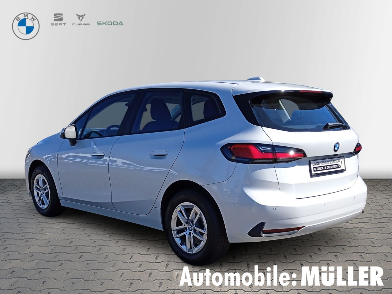 BMW 218