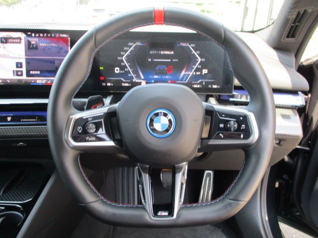 BMW i5 M60 xDrive Sedan RHD