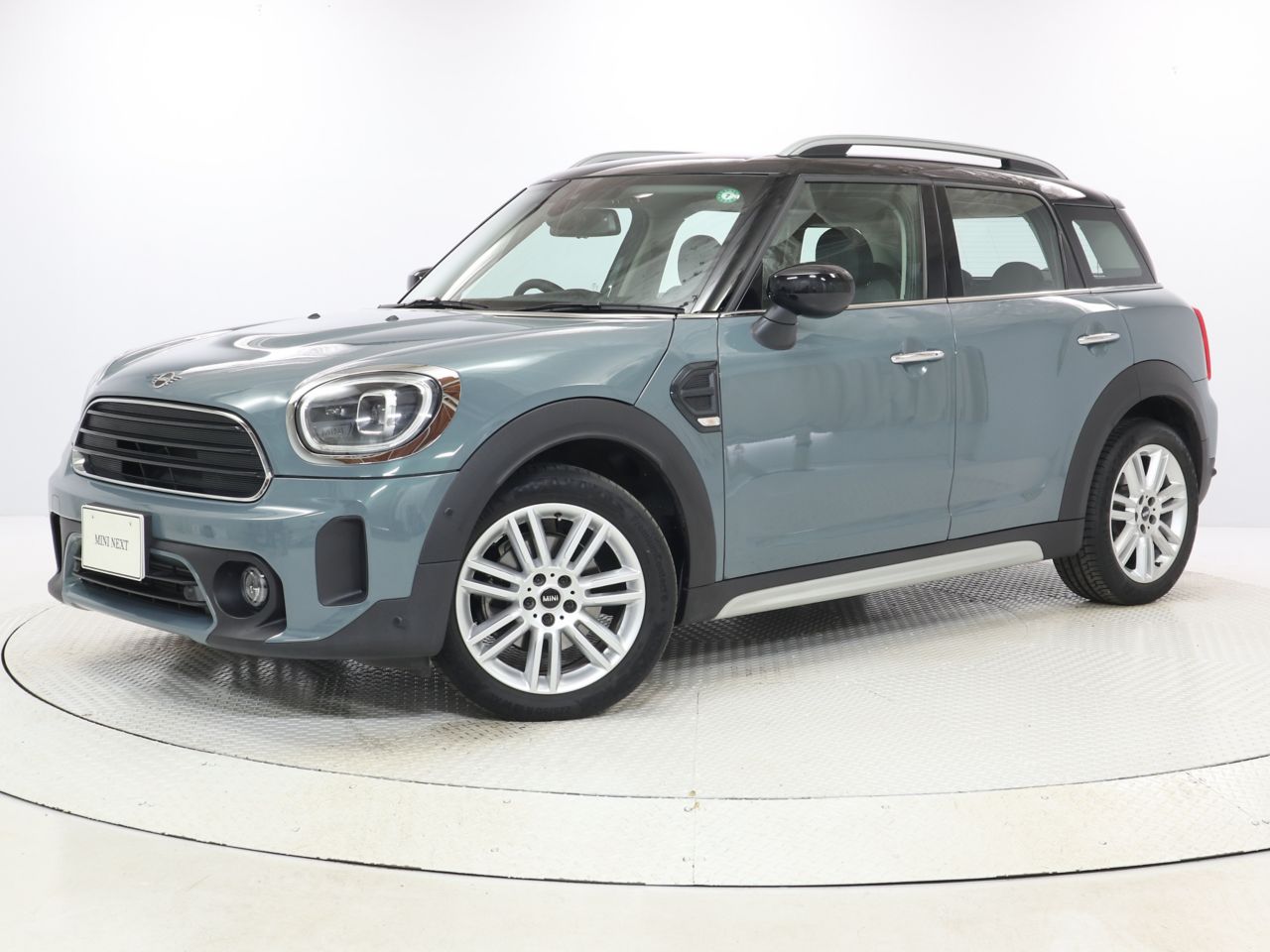 MINI COOPER D CROSSOVER.