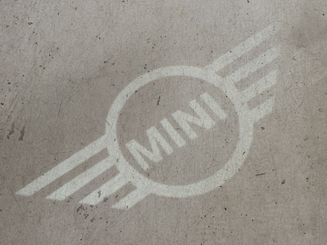 J05 MINI Aceman SE