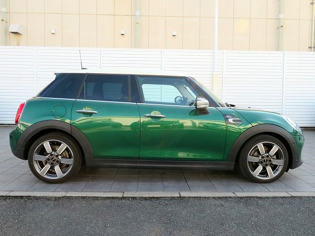 F55 MINI Cooper 5-Door Hatch LCI