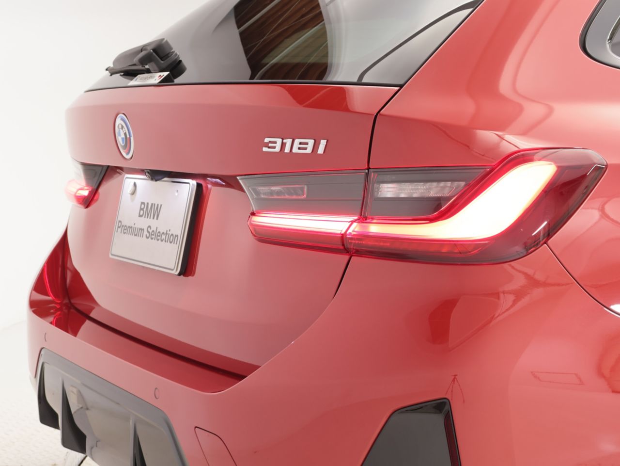 318i Touring RHD