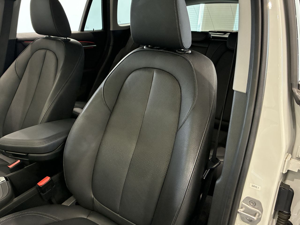 X1 sDrive18i RHD